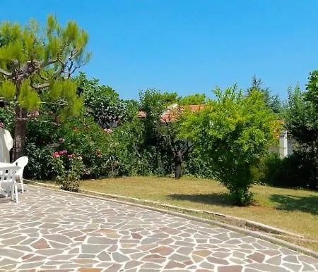 M75 - Marcelli, Trilocale Con Ampio Giardino דירה
