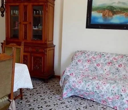 Apartmán M75 - Marcelli, Trilocale Con Ampio Giardino